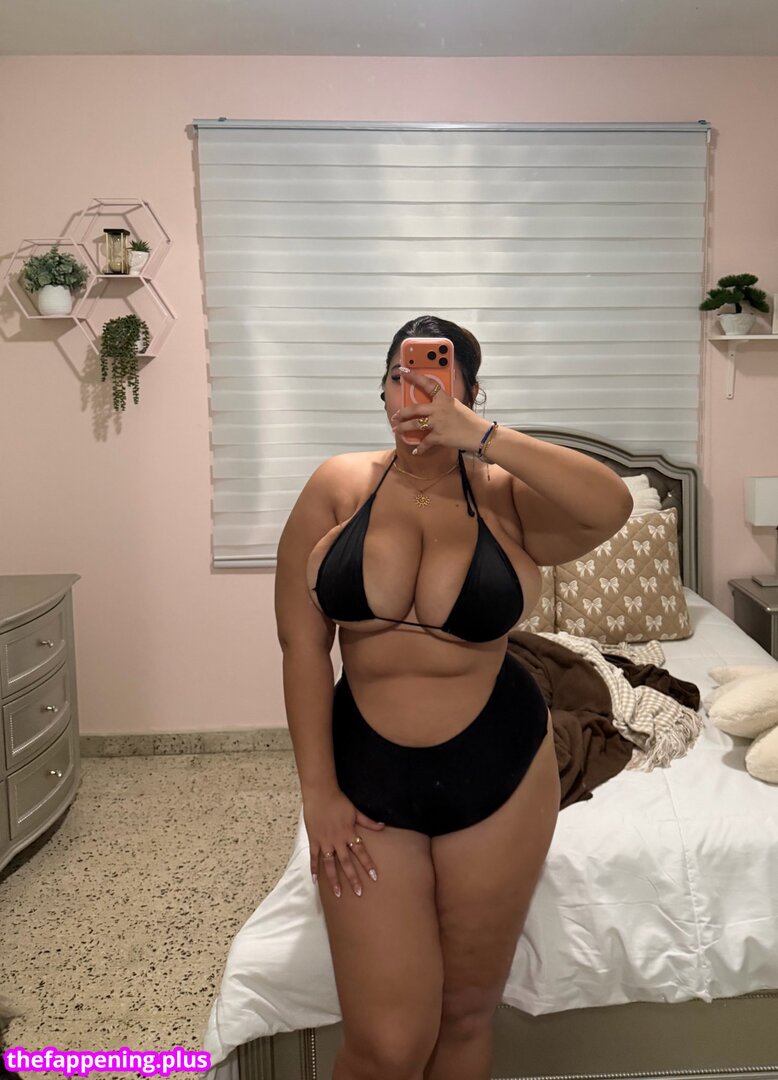 Nnvhia / nnvhia73 Foto OnlyFans Nuda #57