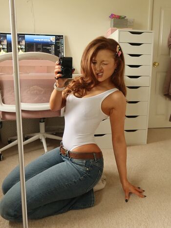 phoebeisginger