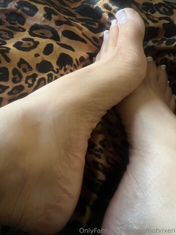 phonefootvixen