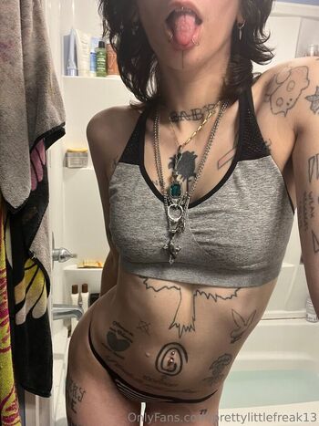 prettylittlefreak13
