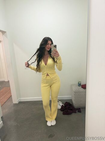queenpussybossv