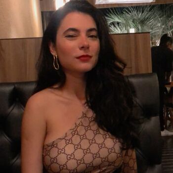 &Quot;Quem É Essa&Quot; Pesquise Nomes Aqui.