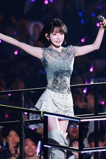 Sakura Miyawaki 宮脇 咲良