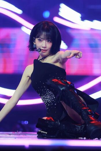 Sakura Miyawaki 宮脇 咲良