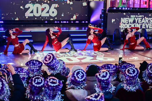 Sakura Miyawaki 宮脇 咲良