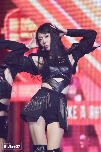 Sakura Miyawaki 宮脇 咲良