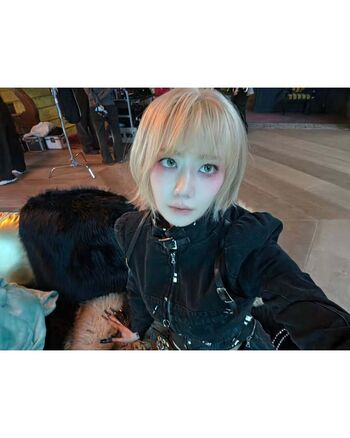 Sakura Miyawaki 宮脇 咲良