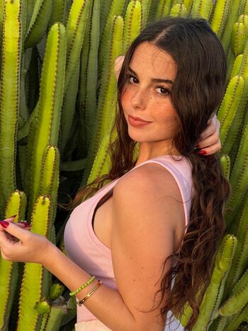 Sara Trujillo Brito ; Saaratb