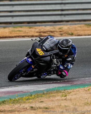 sarasanchez64