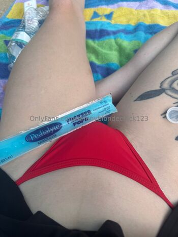 skinnyblondechick123