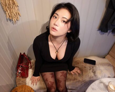 Son.J 진희 Jinheeson