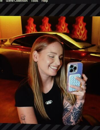 Sonja Reid aka OMGitsfirefoxx