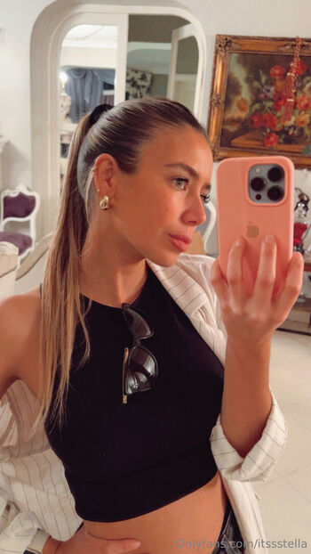 stellaawhite