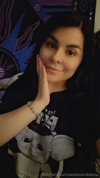 sweetzombiekiss