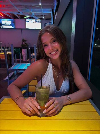 Sydnee Momakov