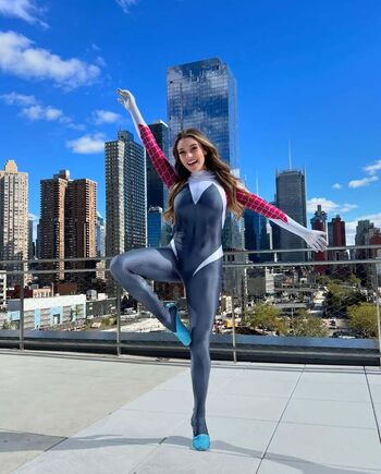 Taya Miller / Tayamillerr