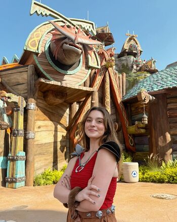 Taya Miller / Tayamillerr