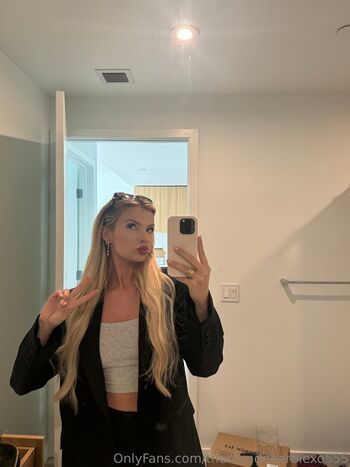 theblondebarbiexo555