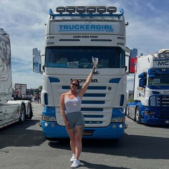Truckergirl850