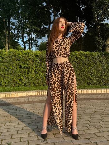 Very Young Міу Міу