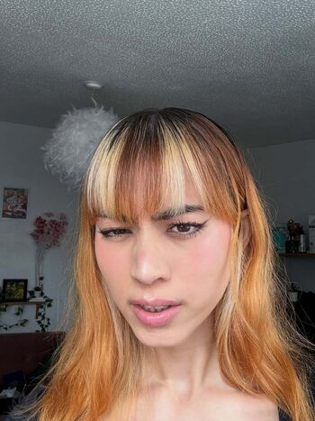 Victoria Salvatore