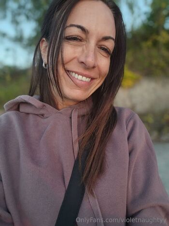 violetnaughtyy