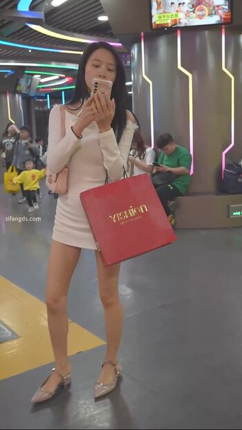 Voyeur Asian Pissing Toilet &Amp; Upskirts Only