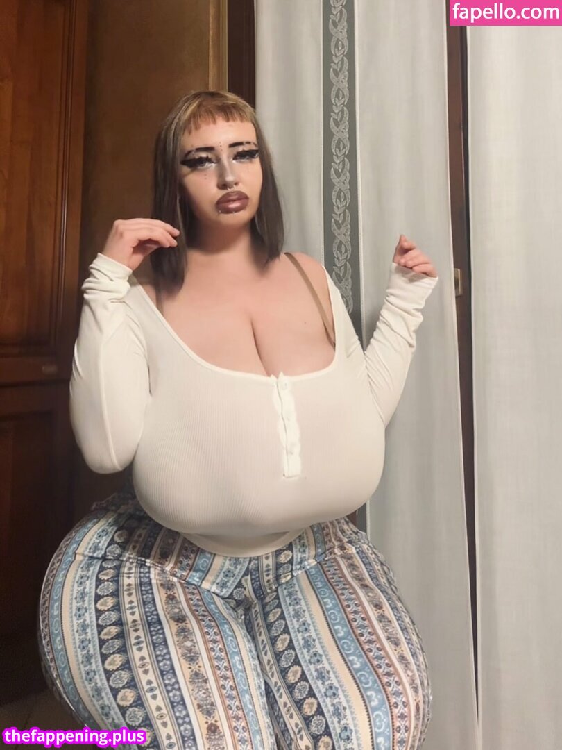 Mxmmytina / VVALENTINABONETALLI Naken OnlyFans Foto #125