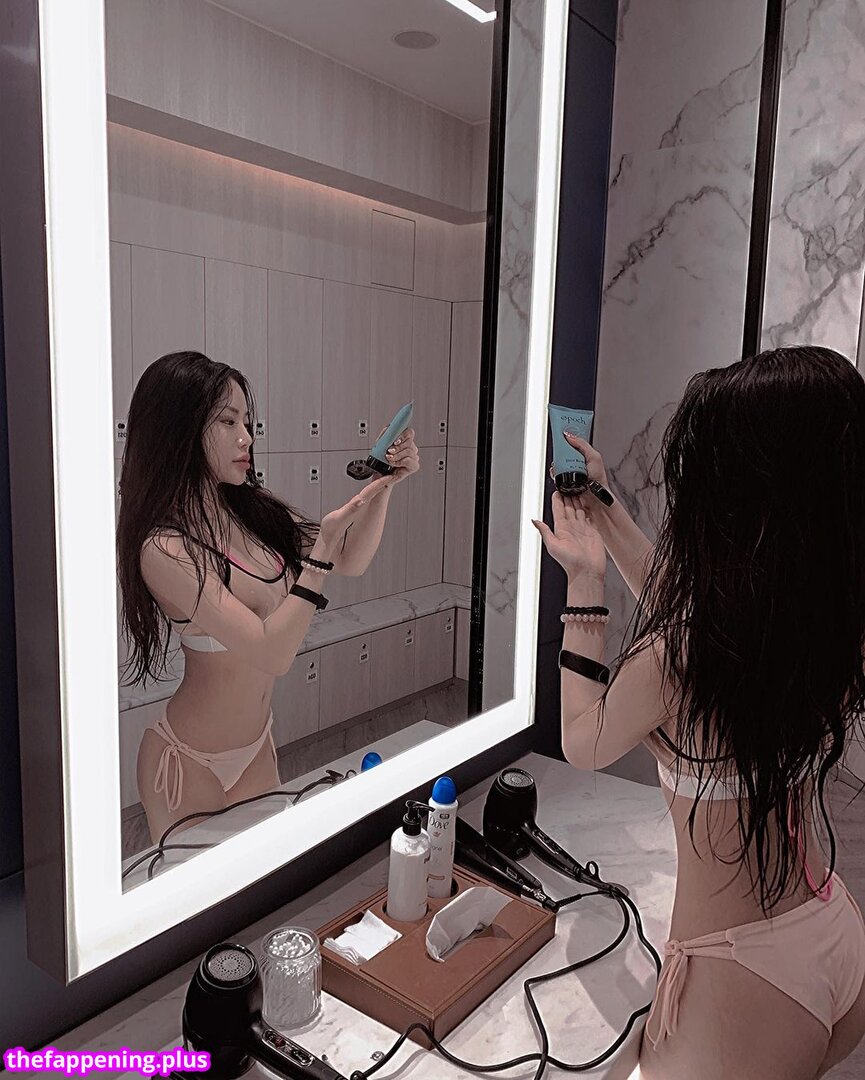 vvviva ヌードOnlyFans写真 #1