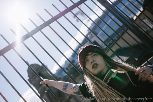 welcometothesewerfree