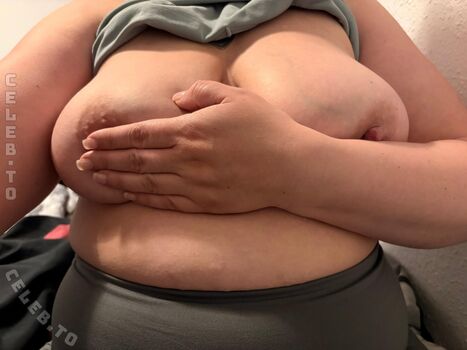 xMilf1990x