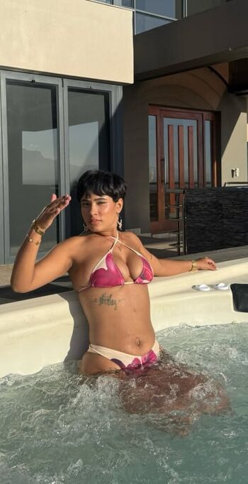 Xtacey, Stacey Africa