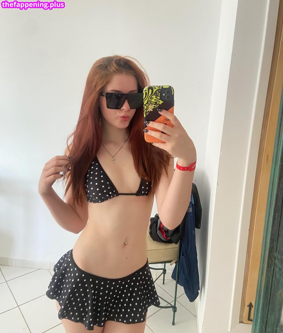 emmie_mck / xxemilyxxmcx Naakte OnlyFans Foto #6