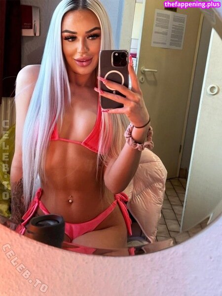 lunayourfavbarbie / xxsavagebarbiexx / xxsavagexbarbiexx 누드 OnlyFans 사진 #4