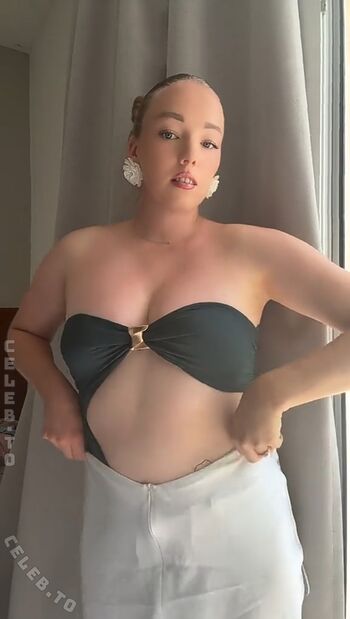 Yana & Tayisiya Morderger