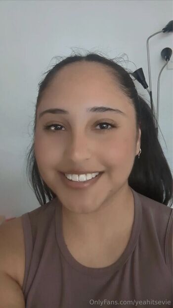 yeahitsevie