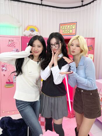 Yeji - ITZY (예지, Hwang Ye-ji)