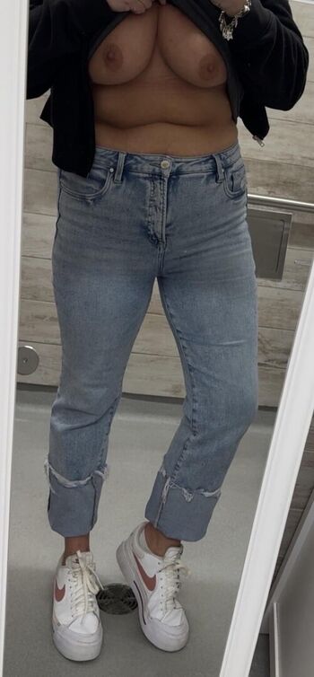 Your_Fav_Hot_Teacher