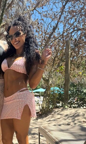 Zelina Vega